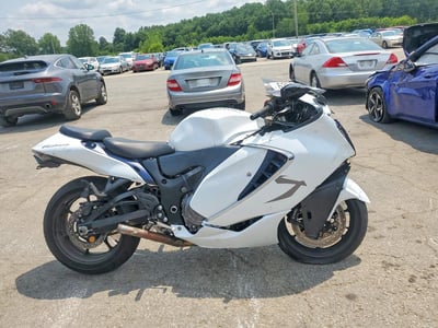 JS1EJ11B3N7****** 2022 Suzuki Gsx1300