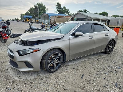WDD3G4FB2KW****** 2019 Mercedes-Benz A-Class