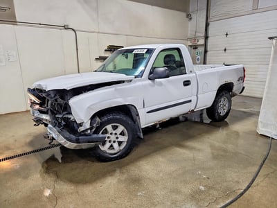 1GCEK14X75Z****** 2005 Chevrolet Silverado 1500