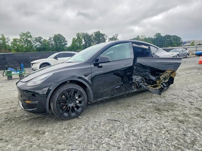 5YJYGDEE2MF****** 2021 Tesla Model Y