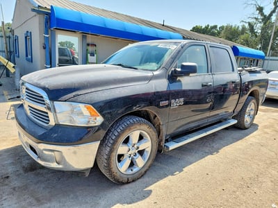 1C6RR7LT8KS****** 2019 RAM 1500