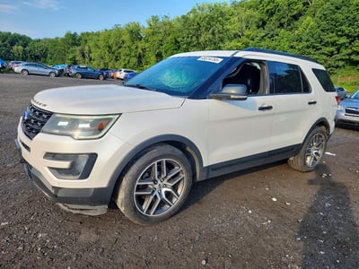 1FM5K8GT1GG****** Salvage and Wrecked 2016 Ford Explorer in Newburgh