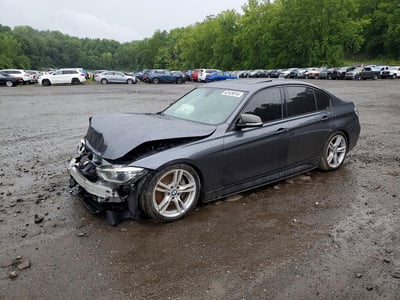 WBA8B7G58JN****** 2018 BMW 3 Series