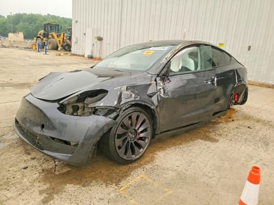 7SAYGDEF8SF****** 2025 Tesla Model Y