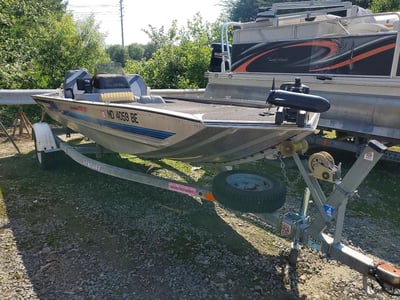 BUJ7634***** 1994 Tracker Pro Boat W/trl