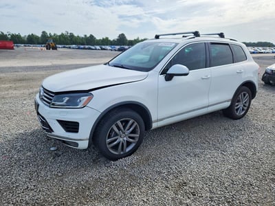 WVGEF9BP4GD****** 2016 Volkswagen Touareg