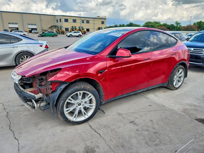 5YJYGDEE8MF****** 2021 Tesla Model Y