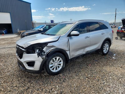 5XYPGDA38JG****** 2018 Kia Sorento