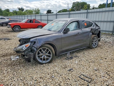 ZASFAKAN1J7****** 2018 Alfa Romeo Stelvio
