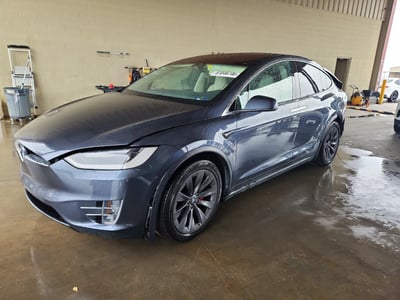 5YJXCDE44JF****** 2018 Tesla Model X