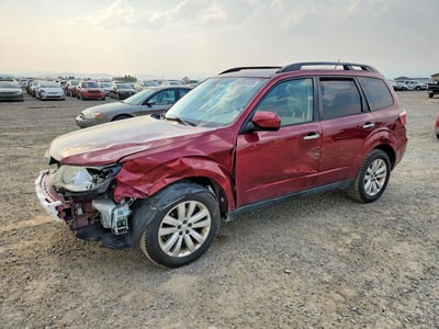 JF2SHADC8DH****** 2013 Subaru Forester
