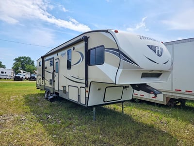 4YDF29824J7****** 2018 Keystone Keystone