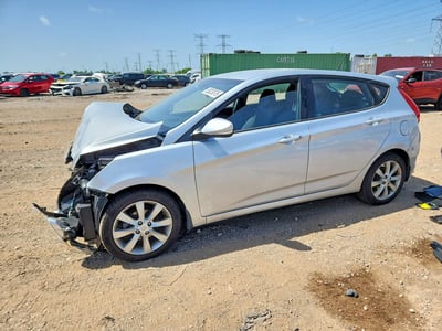 KMHCU5AE1DU****** 2013 Hyundai Accent