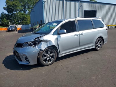5TDXZ3DC2KS****** 2019 Toyota Sienna