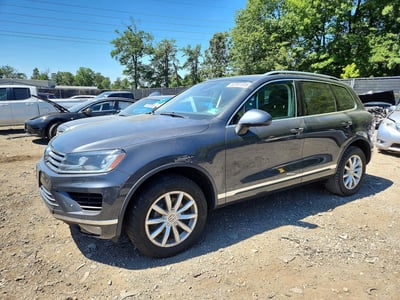 WVGEF9BP4GD****** 2016 Volkswagen Touareg