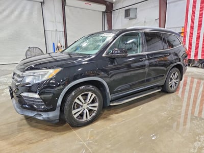 5FNYF5H57HB****** 2017 Honda Pilot