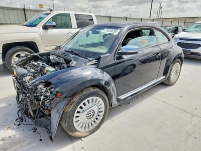 3VWJP7AT7DM****** 2013 Volkswagen Beetle
