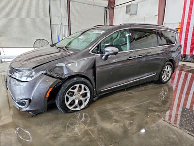 2C4RC1GG7HR****** 2017 Chrysler Pacifica