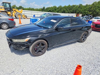 1HGCV1F42JA****** 2018 Honda Accord