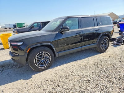 2025 Rivian R1S