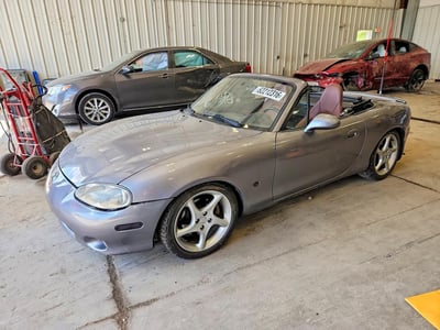 JM1NB353320****** 2002 Mazda MX-5