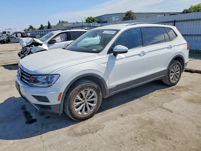 3VV1B7AX2LM****** 2020 Volkswagen Tiguan