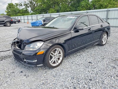 WDDGF4HB5EG****** 2014 Mercedes-Benz C-Class