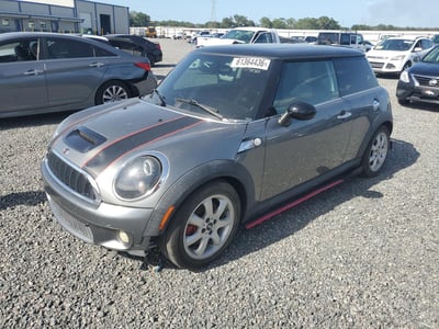 WMWMF735X9T****** 2009 MINI Cooper