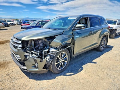 5TDJGRFHXKS****** 2019 Toyota Highlander