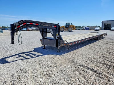 4P5LD402XM1****** 2021 PJ Trailers Low-pro With Duals