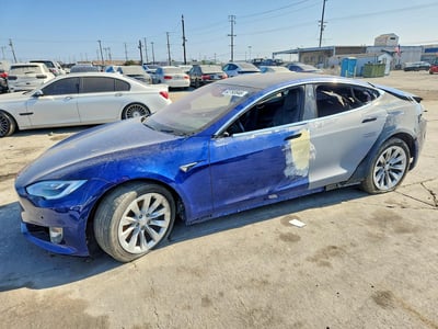 5YJSA1E2XLF****** 2020 Tesla Model S