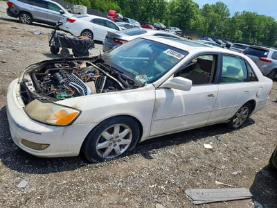 4T1BF28B51U****** 2001 Toyota Avalon
