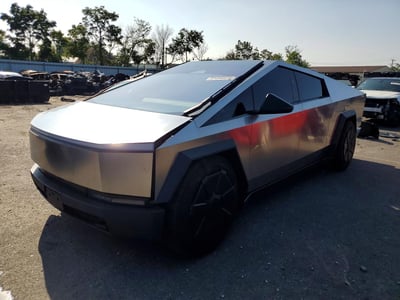 7G2CEHED7RA****** 2024 Tesla Cybertruck