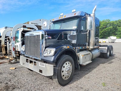 3AKJGND11FD****** 2015 Freightliner 122sd
