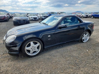 WDBKK47F5XF****** 1999 Mercedes-Benz SLK-Class