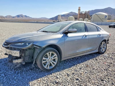 1C3CCCAB5FN****** 2015 Chrysler 200
