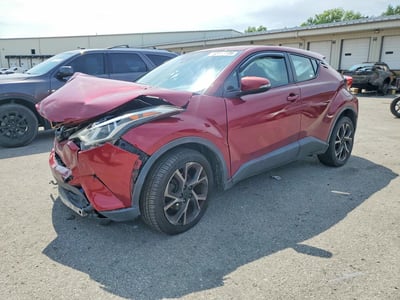 NMTKHMBX7JR****** 2018 Toyota C-HR