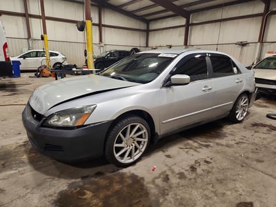 1HGCM56427A****** 2007 Honda Accord