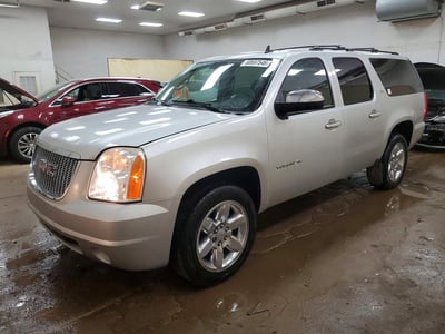 1GKUKKE32AR****** 2010 GMC Yukon XL