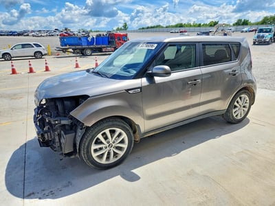 KNDJP3A53J7****** 2018 Kia Soul
