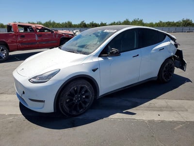 5YJYGDEE4MF****** 2021 Tesla Model Y