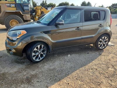 KNDJT2A65C7****** 2012 Kia Soul