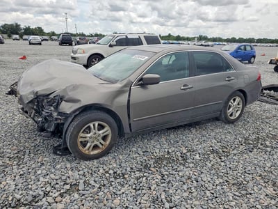 1HGCM56736A****** 2006 Honda Accord