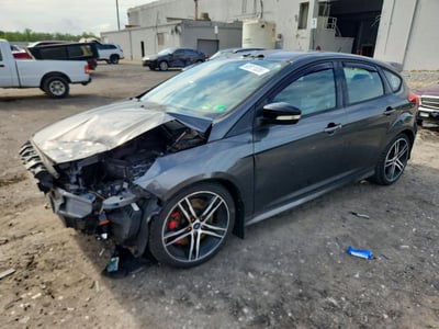 1FADP3L92GL****** 2016 Ford Focus