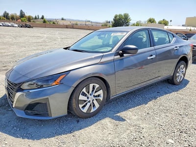 2025 Nissan Altima
