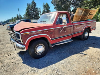 1FTHF2518DP****** 1983 Ford F-250