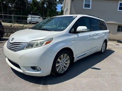 5TDDK3DC3GS****** 2016 Toyota Sienna