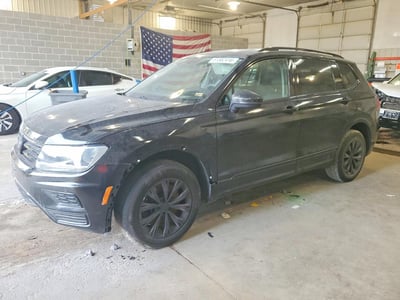 3VV3B7AX7JM****** 2018 Volkswagen Tiguan