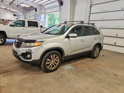 5XYKUDA25BG****** 2011 Kia Sorento