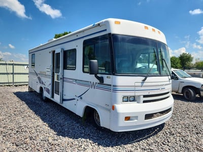 5B4KP37J7X3****** 1999 Workhorse Custom Chassis P30